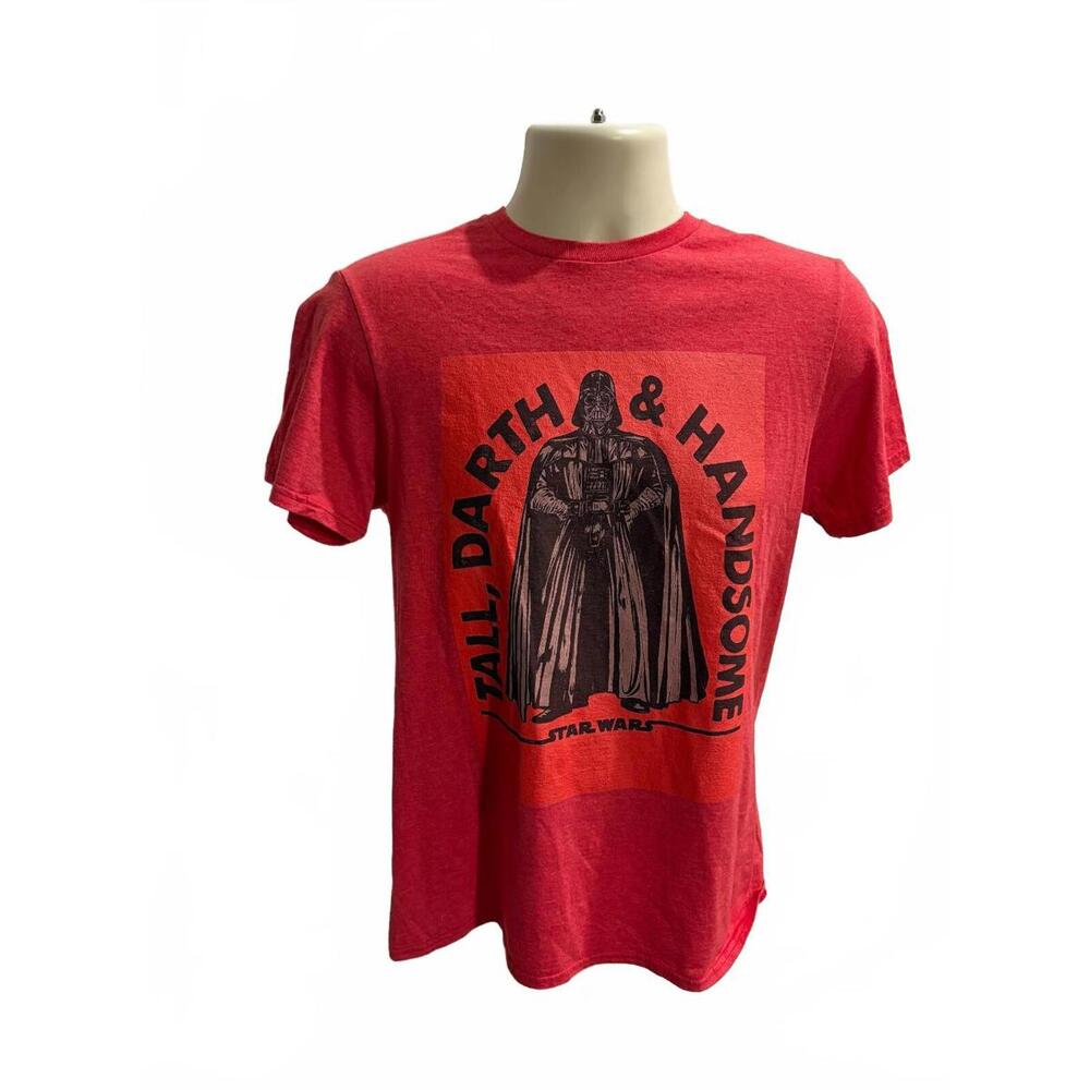 STAR WARS ALL DARTH AND HANDSOME MENS SIZE MEDIUM T SHIRT RED